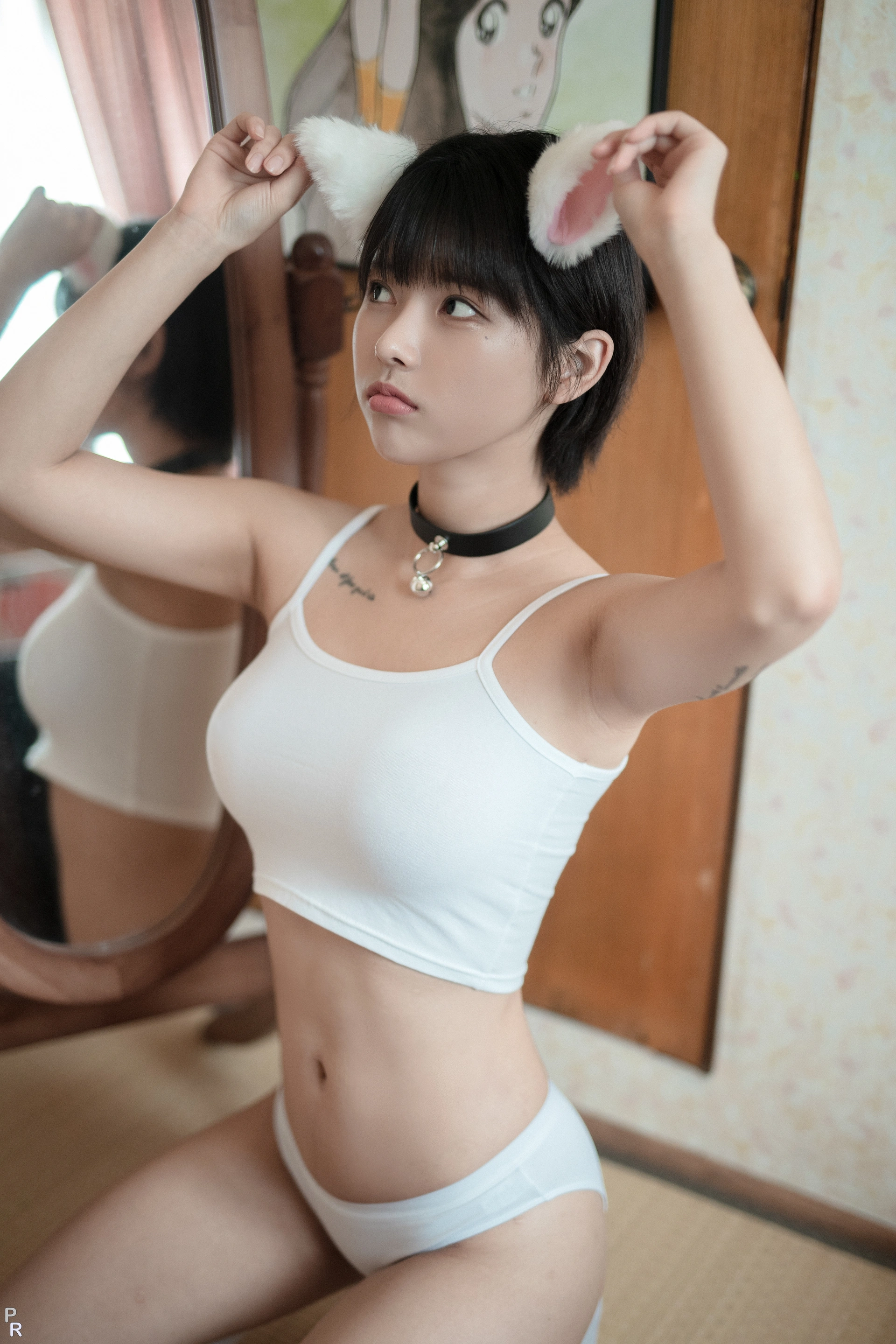 019.PINK –  U.Hwa - My Cat 1