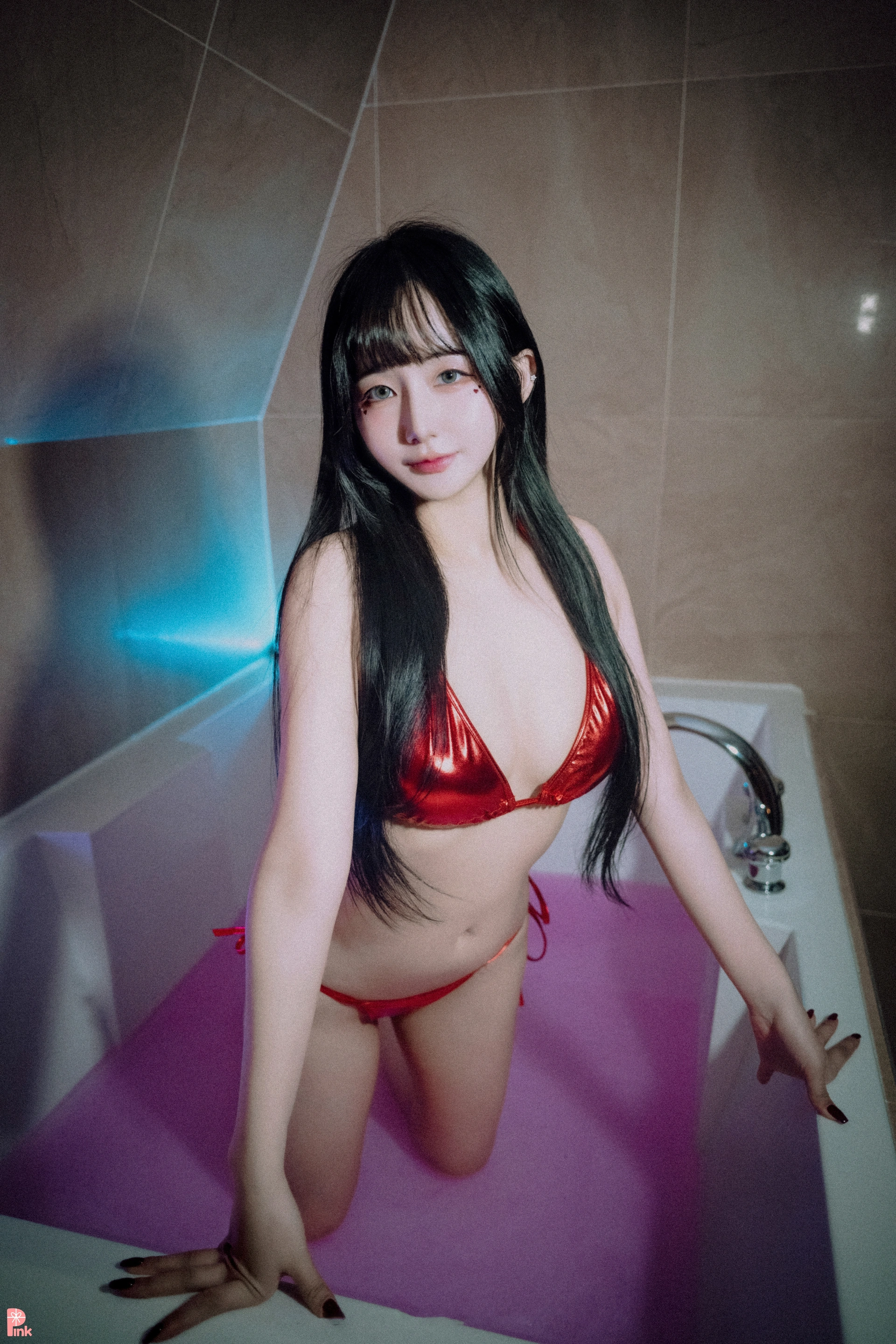 033.PINK- Han Jina - Bikini 1